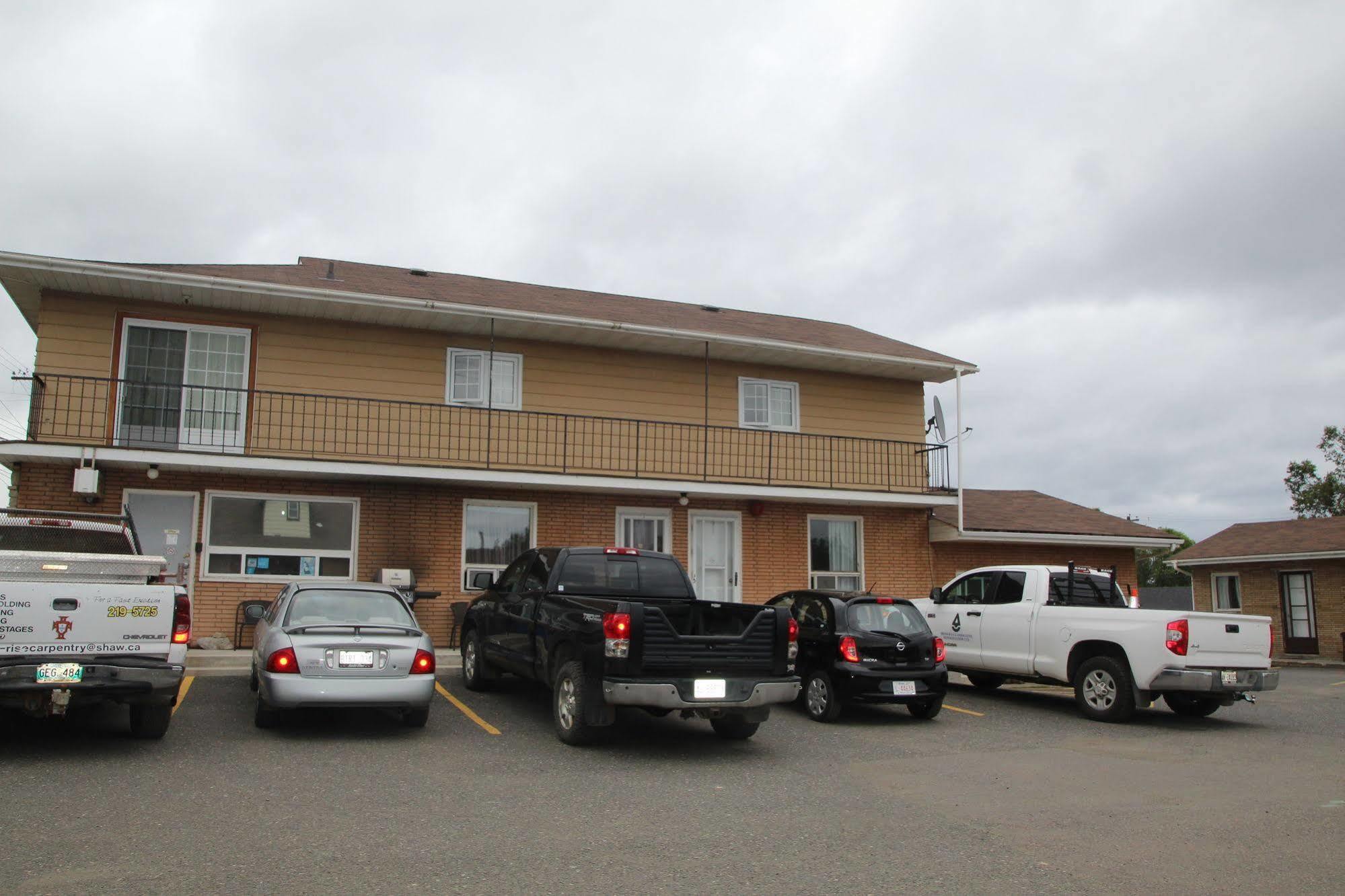 Lakehead Motel Θάντερ Μπέι Εξωτερικό φωτογραφία