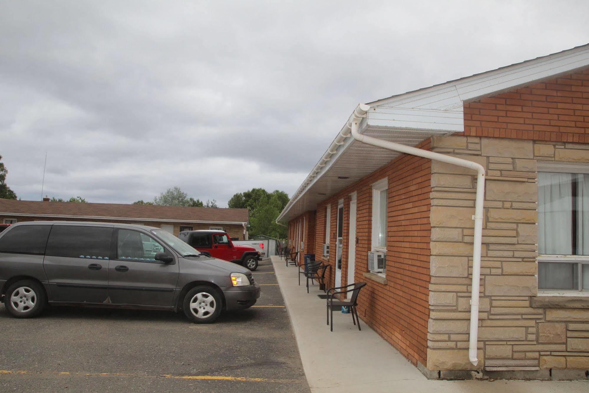 Lakehead Motel Θάντερ Μπέι Εξωτερικό φωτογραφία