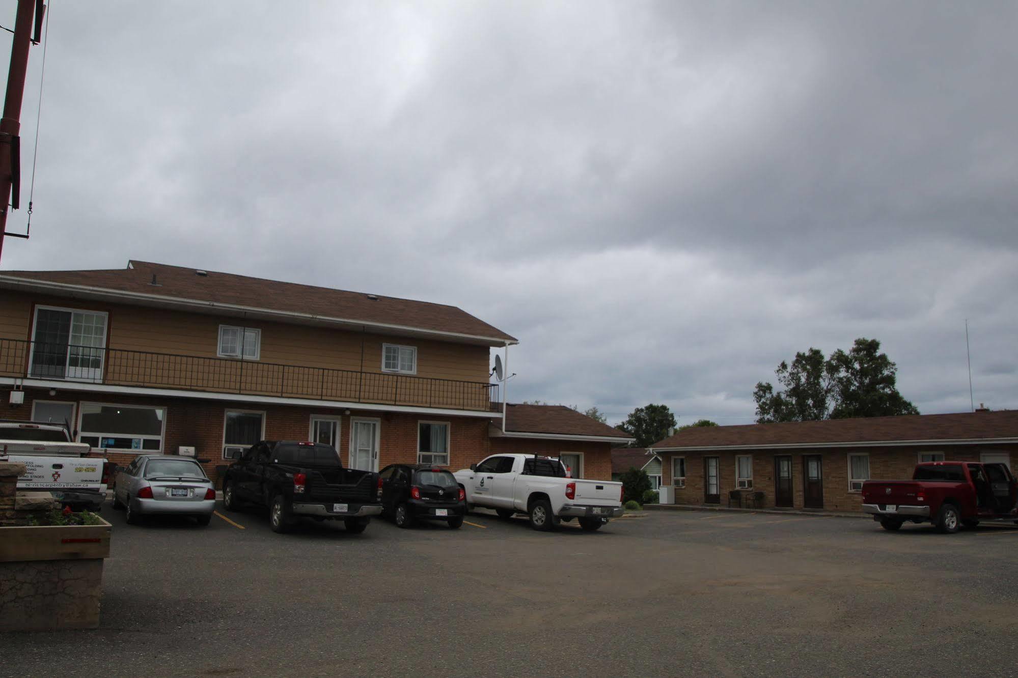 Lakehead Motel Θάντερ Μπέι Εξωτερικό φωτογραφία